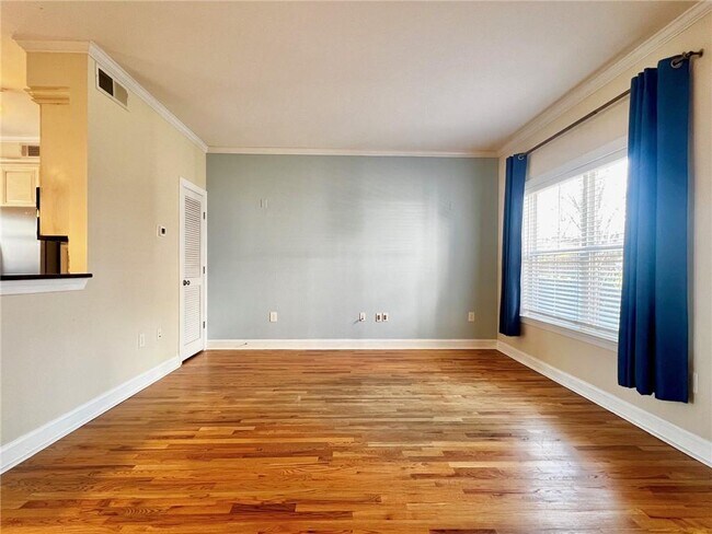 Foto del edificio - 312 Carlyle Park Dr