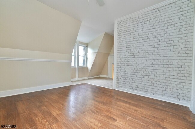 Foto del edificio - 176 Grafton Ave