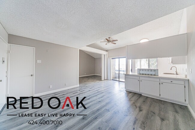 Foto del edificio - 8614 Woodley Ave