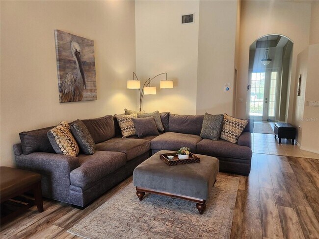 Foto del edificio - 6496 Rookery Cir
