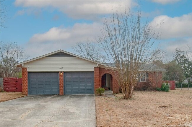 Foto del edificio - 6615 Grist Mill Rd