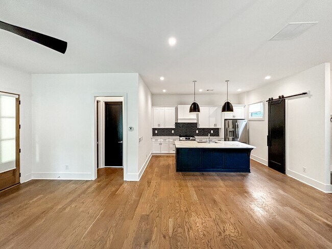 Foto del edificio - 1241 Bridges Ave SW