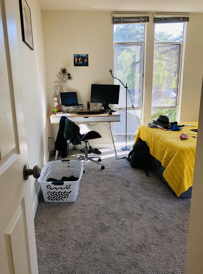 Bedroom 1 - 1420 Addison St