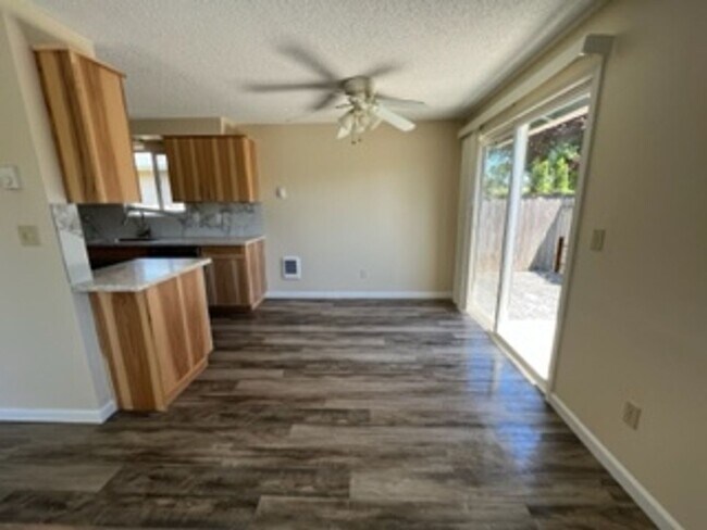 Foto del edificio - 2 Bedroom 1 Bath Newberg in Newberg OR