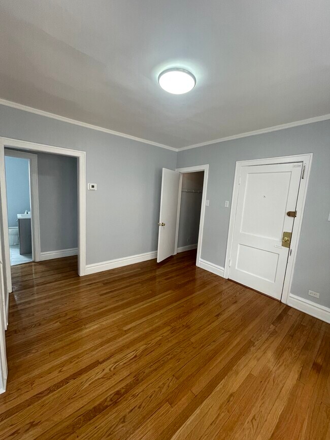 Sala de estar - 7327 N Honore St