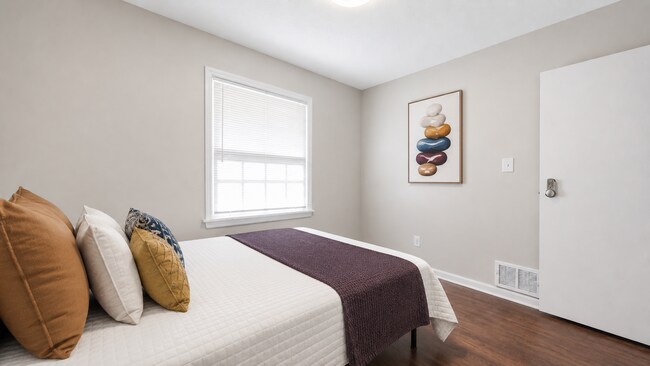 Foto del edificio - 1388 Colony Hill Ct
