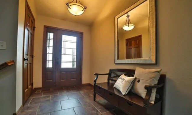 Foto del edificio - 105 S Country Club Ave