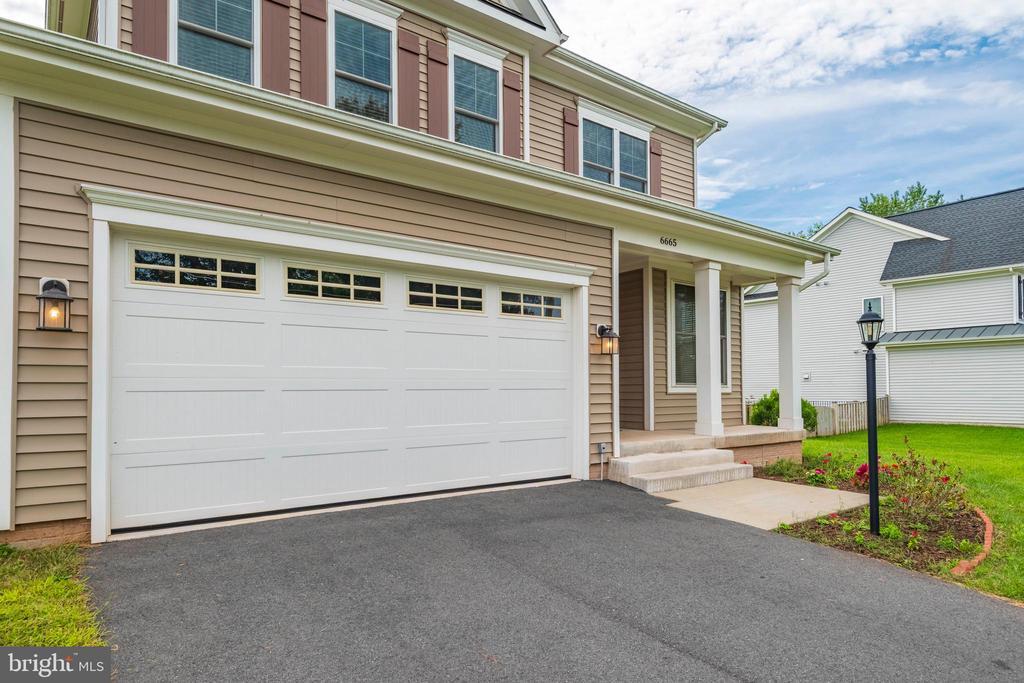 Foto principal - 6665 Fayette St