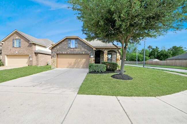 Building Photo - 3211 Norville Ln