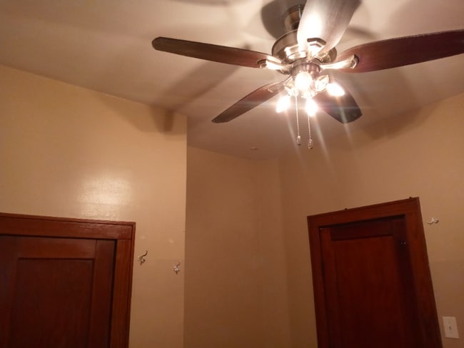 Building Photo - 1210 Erie St