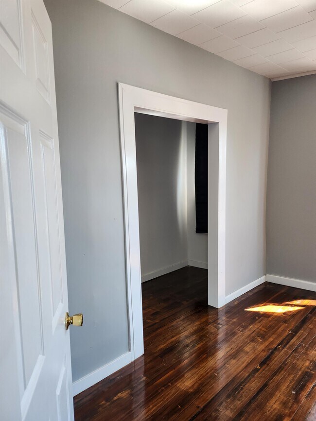 Foto del edificio - 1507 Stratford Ave