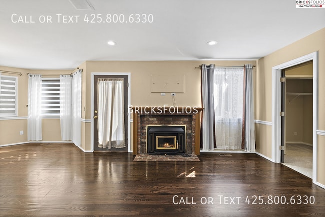 Photo - Luxurious 5-bedroom home in Sammamish with...