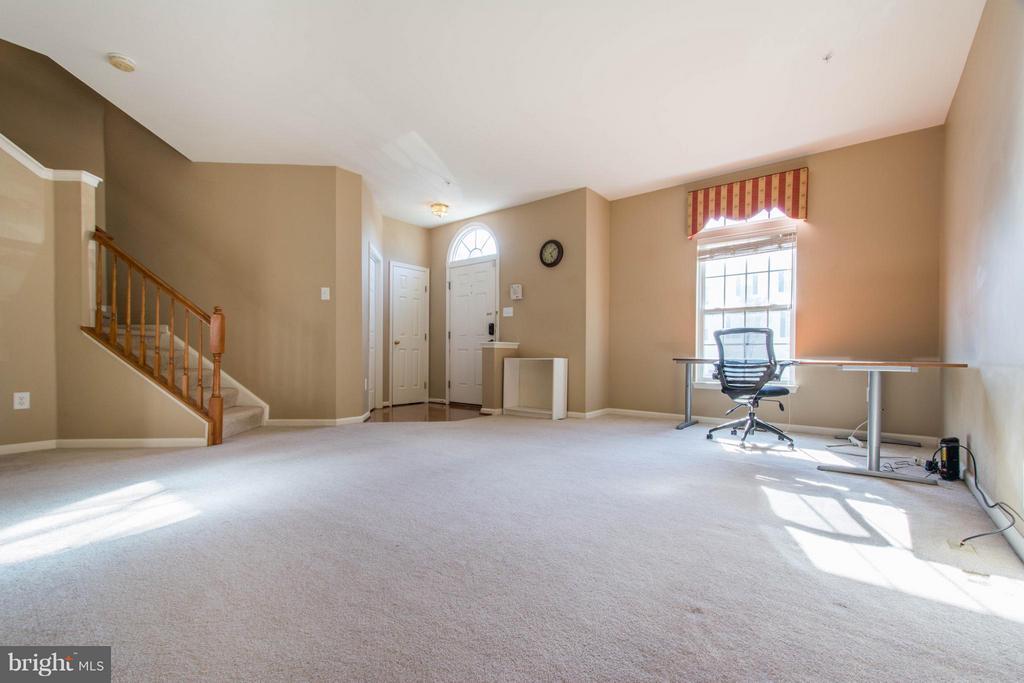 Foto principal - 10725 Hillingdon Rd