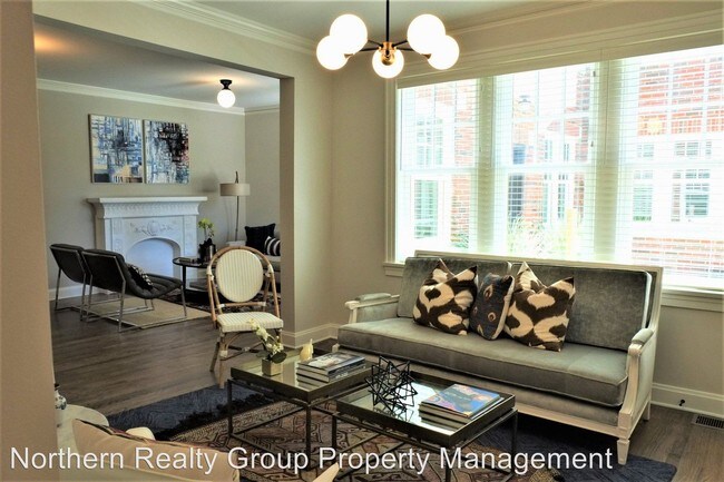 Foto del edificio - 1 br, 1 bath Apartment - 2837 Hemphill