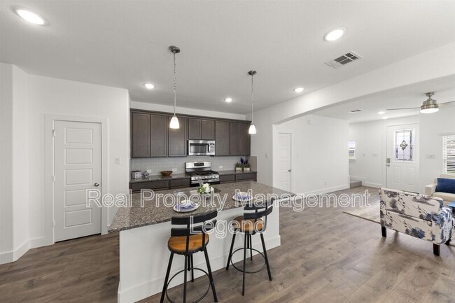 Foto del edificio - 1402 Apricot Ln