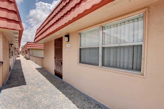 Foto del edificio - 193 Tuscany Ln