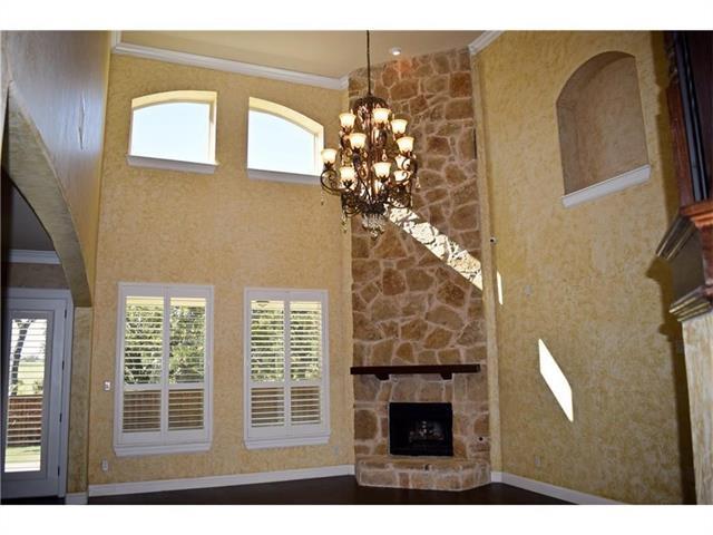 Foto del edificio - 115 Oakwood Ln