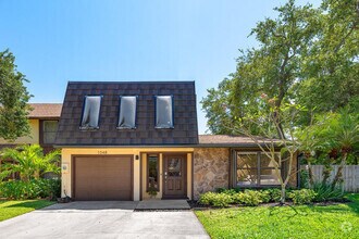 Building Photo - 1048 Raintree Dr