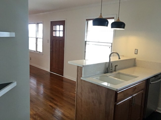 Foto del edificio - 1713 15th Ave S