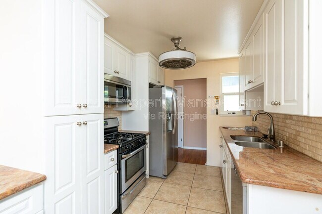 Foto del edificio - 3598 Ames St