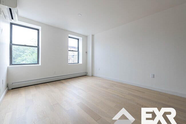 Foto del edificio - 419 Marcus Garvey Blvd
