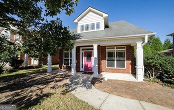 Building Photo - 104 Putters Dr