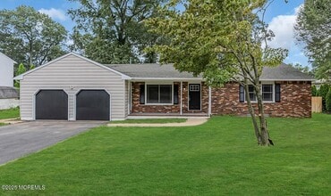 Building Photo - 821 Bay Ave