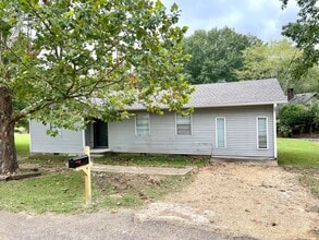 Building Photo - 210 Harrell St