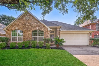 Building Photo - 16414 Sylvan Dale Dr