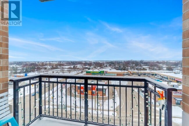 Photo du bâtiment - 5917 Main St