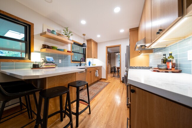 Foto del edificio - 3412 Coolidge St NE