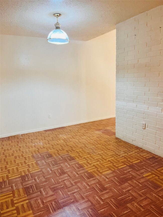 Building Photo - 16633 Gold Ridge Ln