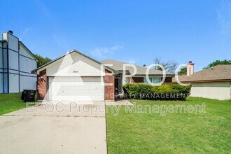 Building Photo - 2507 Lain Dr