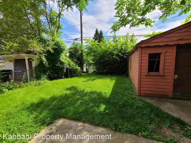 Building Photo - 3 br, 1.5 bath House - 16166 Biltmore
