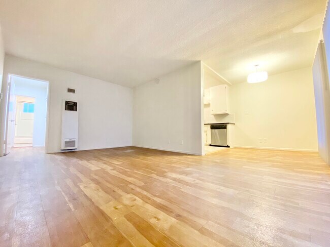 Foto del edificio - 6125 Horner St