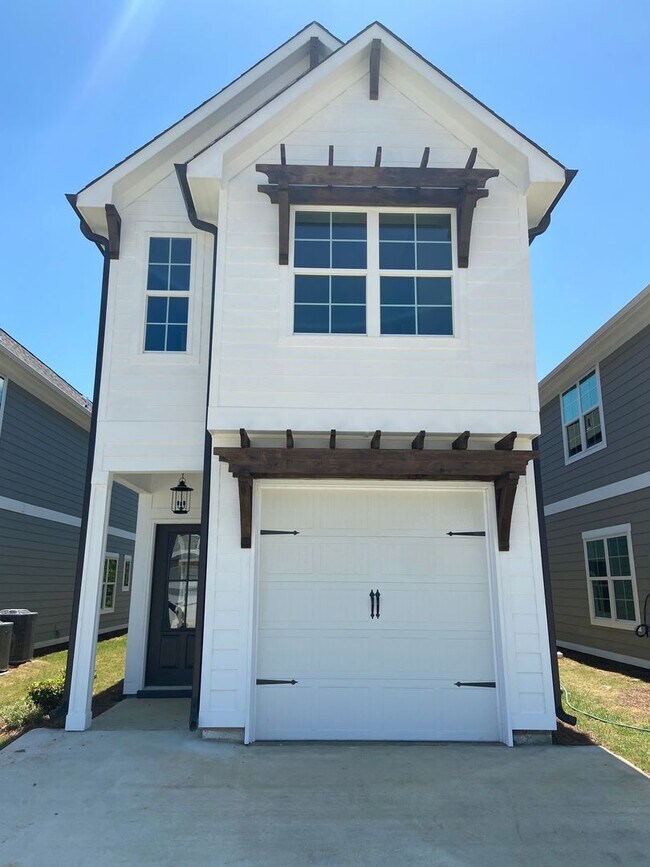 Building Photo - Home for Rent in Calera, AL!!!  View with ...
