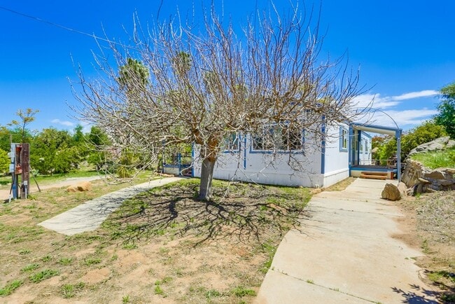 Building Photo - West end spacious home