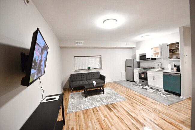 Foto del edificio - 1214 Waverly St