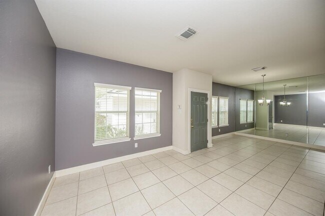 Building Photo - 5839 Sonoma Ridge