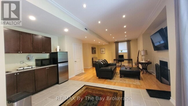Building Photo - 53 Allegra Dr