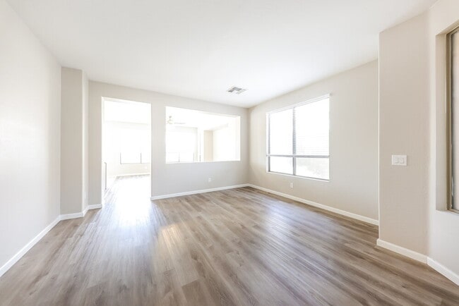 Building Photo - 15233 W Banff Ln