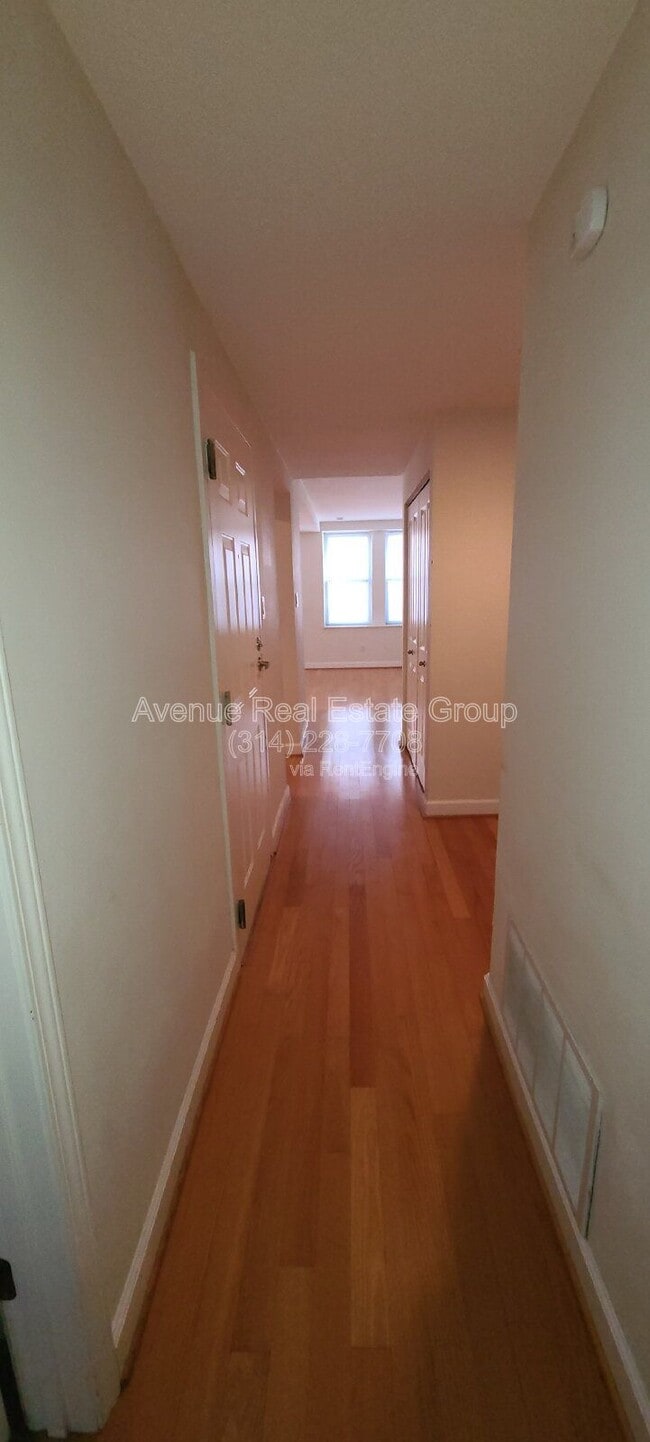 Building Photo - 5360 Pershing Ave