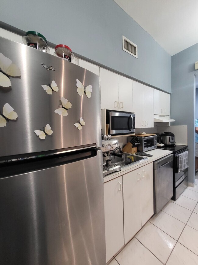 Foto del edificio - 7400 W 20th Ave