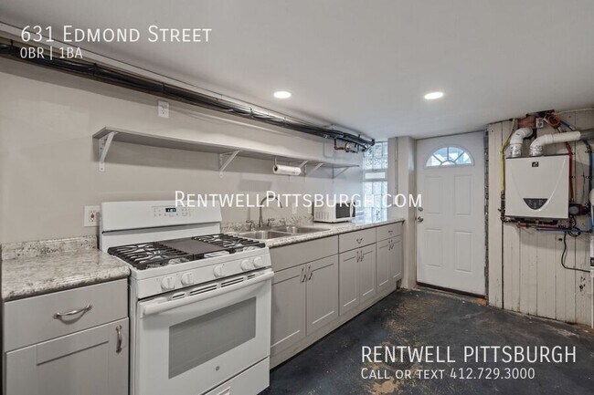 Building Photo - 631 Edmond St