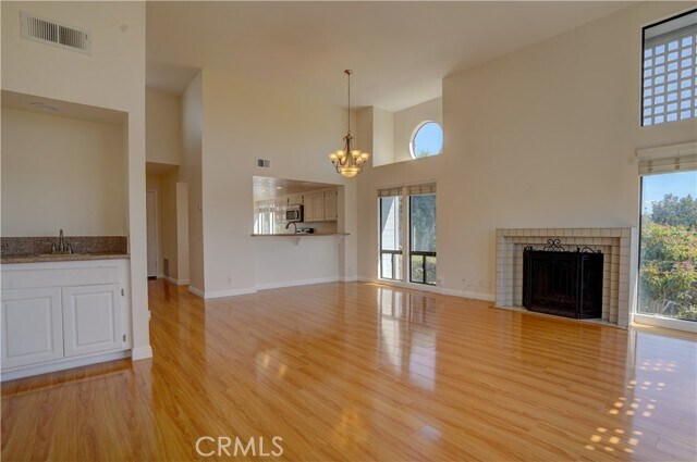 Building Photo - 953 America Way