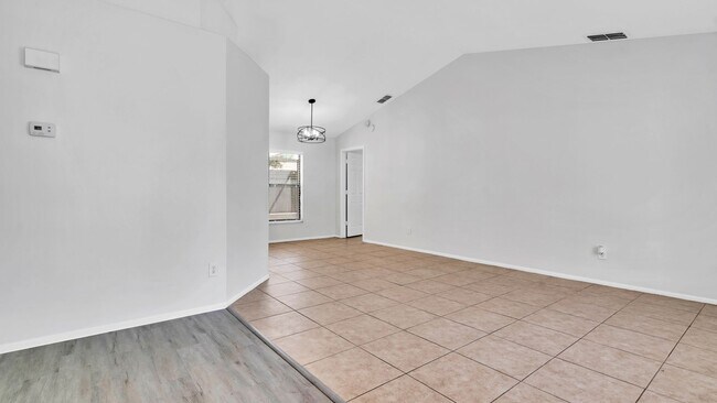 Building Photo - Beautiful 3/2 Countyway Home