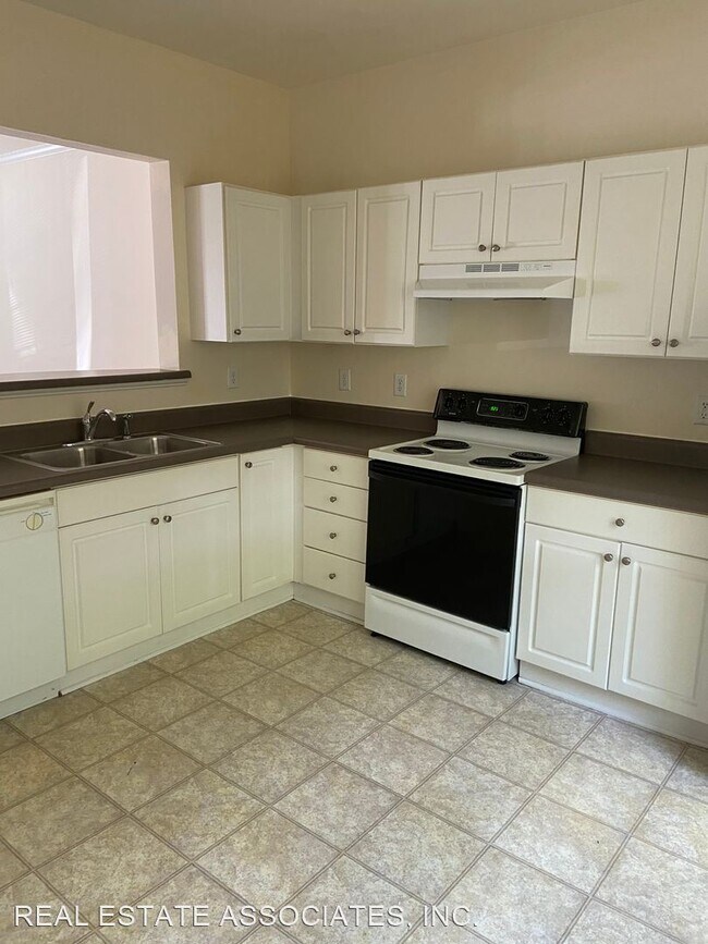 Building Photo - 2 br, 1.5 bath House - 145 Blue Crest Lane