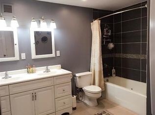 BATHROOM - 1 Greene St
