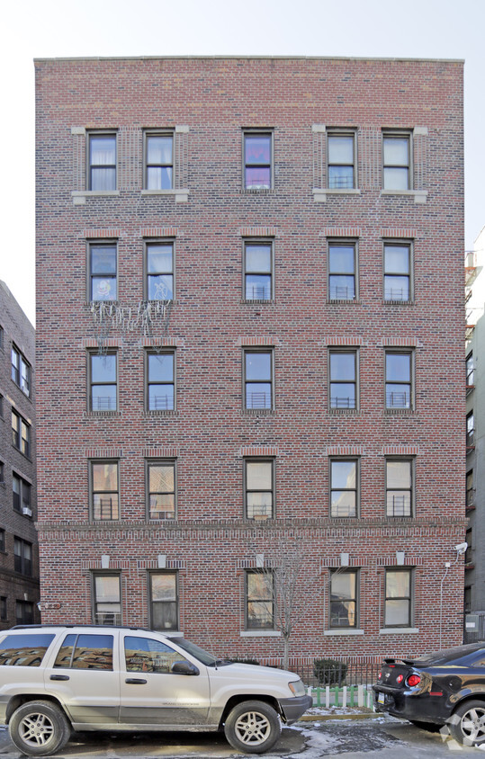 35-18 95 Street - 35-18 95th St