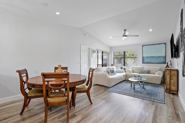 Building Photo - 7722 Tahiti Ln